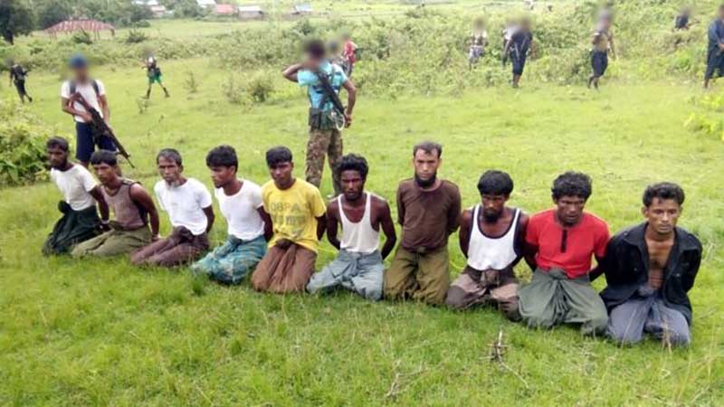 အင္းဒင္ရြာ၌ ႐ုိဟင္ဂ်ာ ၁၀ ဦး သတ္ျဖတ္ျမႇဳပ္ႏွံခံရဟု ႐ုိက္တာထုတ္ျပန္