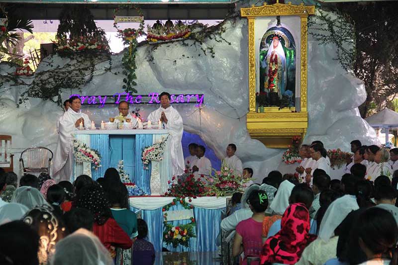 လုဒ္မယ္ေတာ္သခင္မပြဲေတာ္ ဘုရားဖူး သိန္းခ်ီ လာေရာက္