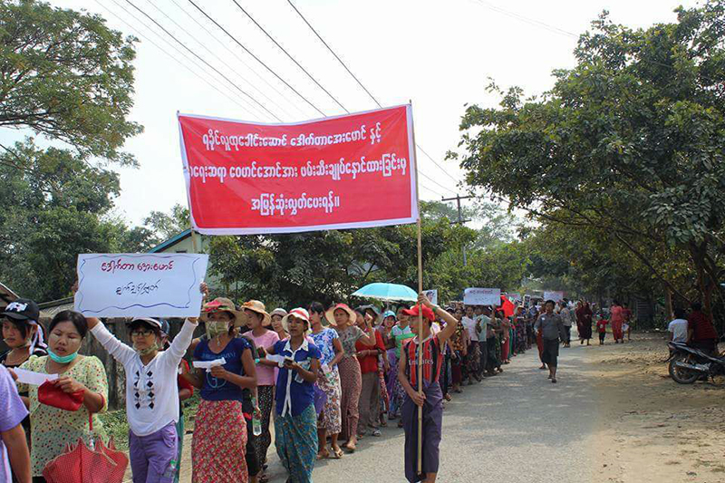 ေဒါက္တာေအးေမာင္အပါ၀င္ ဖမ္းဆီးထားသူမ်ား ျပန္လႊတ္ေပးရန္ ဆႏၵျပ