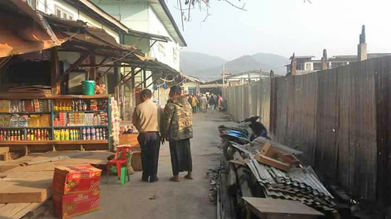 မီးေလာင္ခဲ့သည့္ နန္းဖာလံုေဈး ျပန္လည္စတင္ဖြင့္လွစ္
