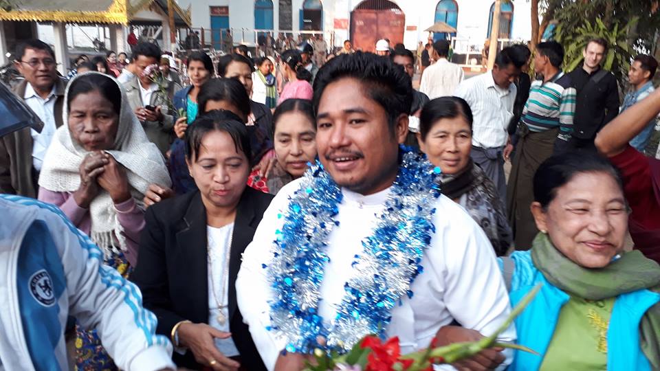 လူ႔အခြင့္အေရးလႈပ္ရွားသူ ဦးခိုင္မ်ိဳးထြန္း လြတ္ေျမာက္