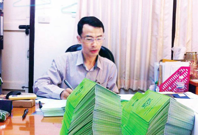 ထုိင္းေရာက္ ေရႊ႕ေျပာင္းအလုပ္သမားမ်ားကို ဗီဇာသက္တမ္း ၂ ႏွစ္တိုးေပးမည္ - အလုပ္သမားသံအရာရွိ ဦးမိုးေအာင္ခိုင္
