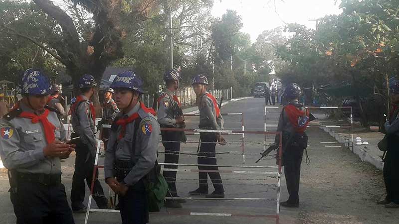 စစ္ေတြတြင္ ၄ ေနရာ ဗုံးေပါက္ကြဲမႈျဖစ္ပြား၊ မေပါက္ကြဲေသးသည့္ ဗုံး ၃ လုံးေတြ႔ရွိ