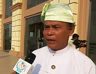 အလုပ္သမားအေရး ညွိနႈိင္းေဆာင္႐ြက္ေပးသူ ဦးေအာင္သိန္းလင္းနွင့္ ေမးျမန္းခ်က္