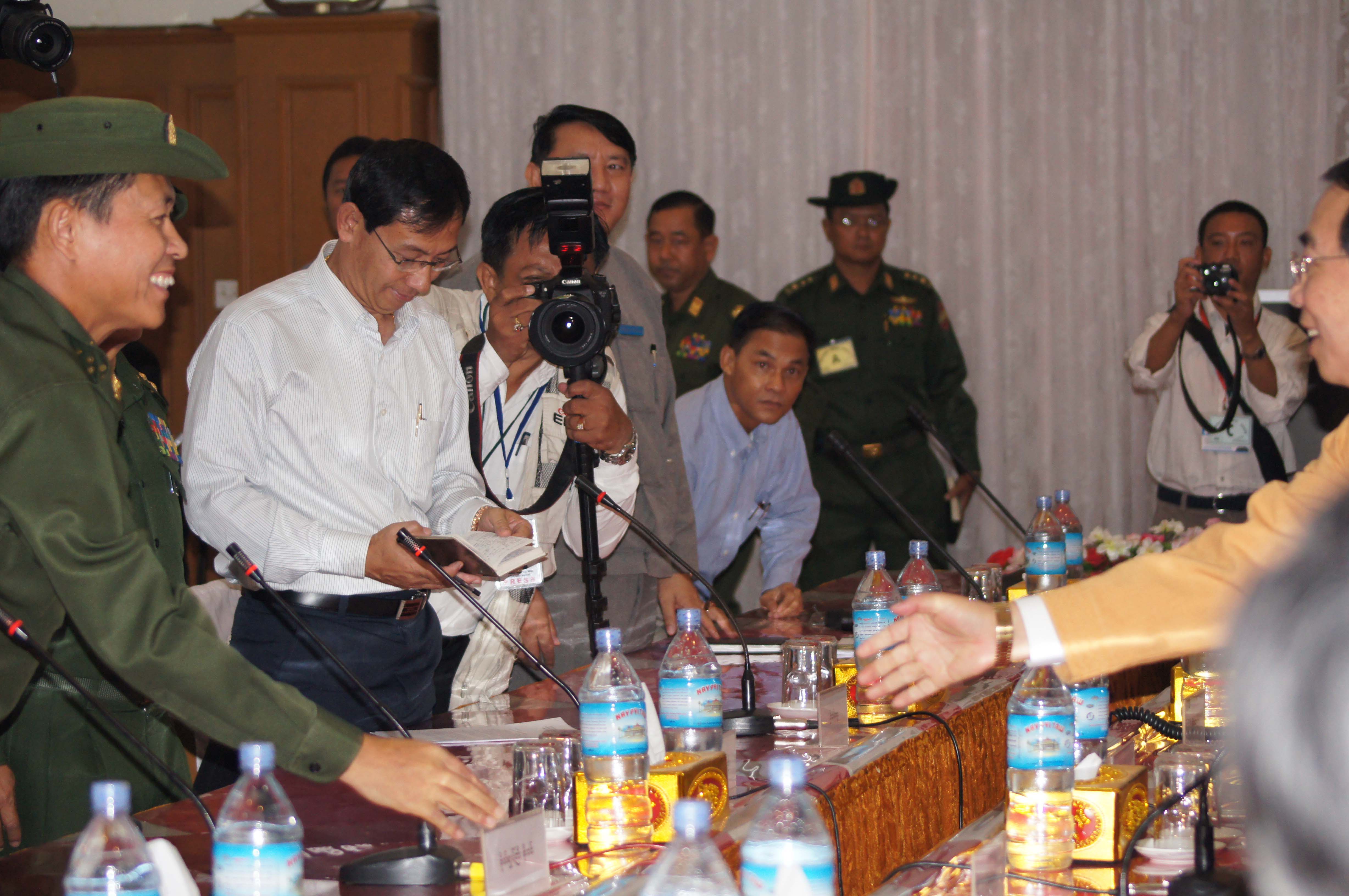 ​ေအာက္​ေျခတပ္သား​အဆင့္​အထိ ​ေဖာ္​ေဆာင္နိုင္ဖို့​လို (က်ိုင္း​တံု ျငိမ္း​ခ်မ္း​ေရး​ ​ေဆြး​ေနြး​ပြဲ)