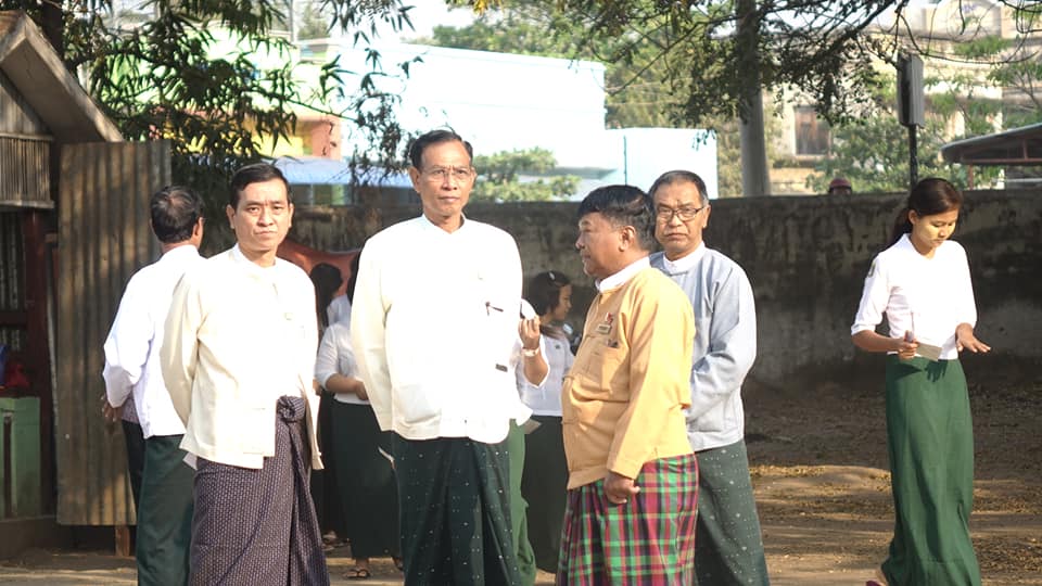 တကၠသိုလ္ဝင္တန္းစာေမးပြဲ စတင္ေျဖဆိုေနမႈ လူမႈေရးဝန္ႀကီးလိုက္လံစစ္ေဆး