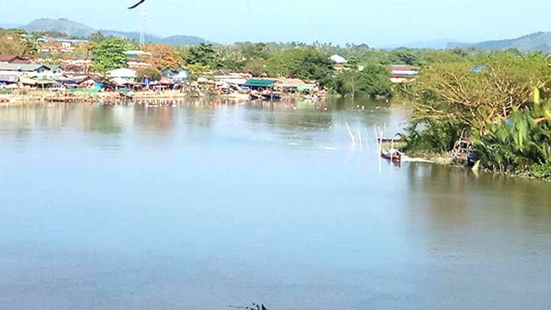 ေရး ျမစ္ ေခ်ာင္းမ်ားအတြင္း ေဆးခတ္ငါးဖမ္းမႈေၾကာင့္ ငါးရွားပါးမႈႏွင့္ ၾကံဳေတြ႔ေန