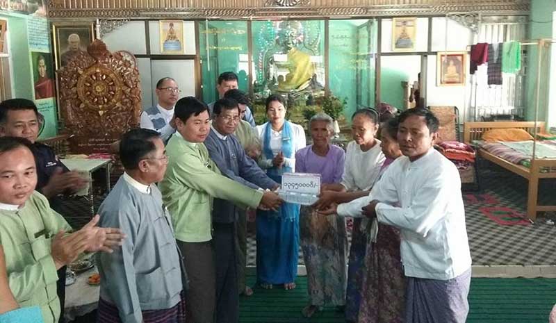 မိတီၳလာတြင္ အမ်ိဳးသမီးအိမ္ေထာင္္ဦးစီးႏွင့္မသန္စြမ္းသူမ်ားကို ေထာက္ပံ့ေငြေပးအပ္