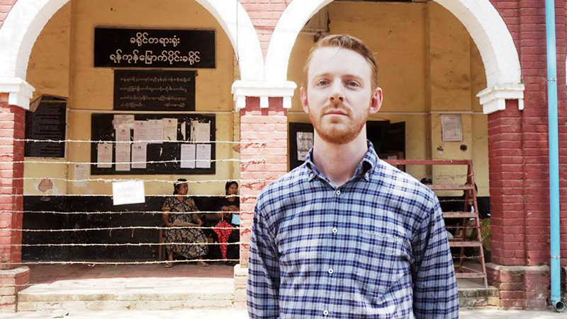 ႐ုိက္တာသတင္းေထာက္ ၂ ဦးအား တရားစြဲဆုိထားမႈ ခ်က္ခ်င္းရပ္တန္႔ေပးရန္ ICJ တုိက္တြန္း