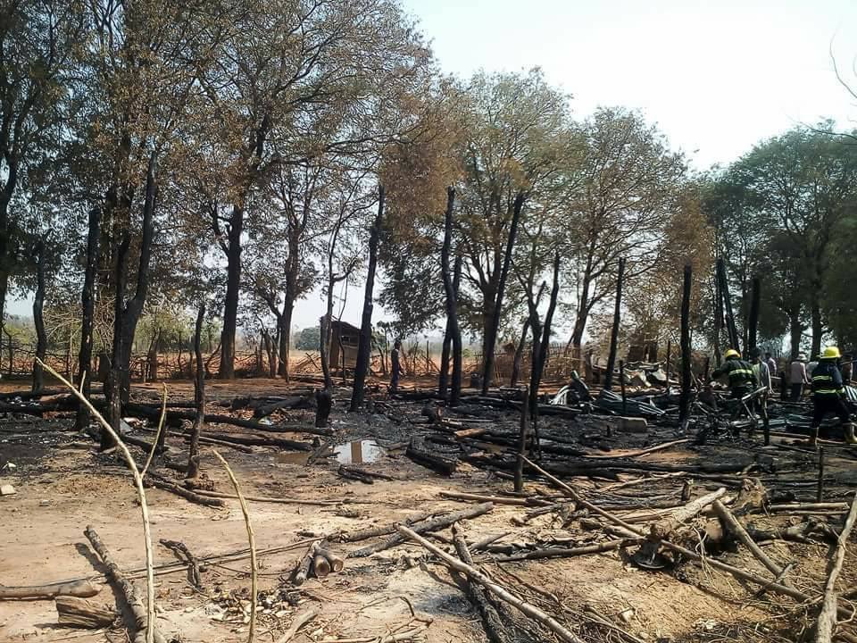 စိုင္က်ေက်းရြာတြင္ မီးေလာင္မႈျဖစ္ပြား၊ လူေနအိမ္ ၅ လံုးႏွင့္ ႏြားတင္းကုပ္ ၂ လံုး ပ်က္စီး