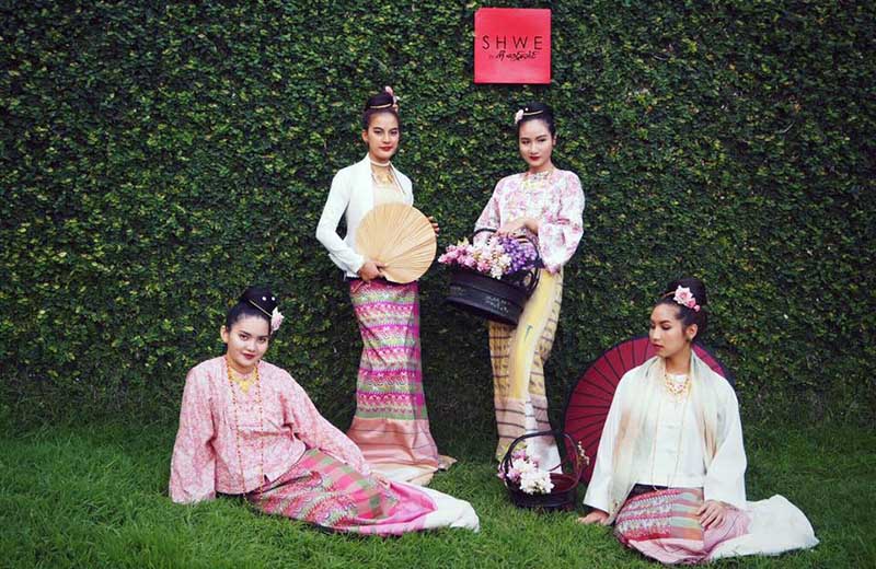ေရွးျမန္မာဝတ္စုံဒီဇိုင္းမ်ားကို ျပန္လည္အသက္သြင္းဖန္တီးေနသည့္ထိုင္းလူငယ္တဦး