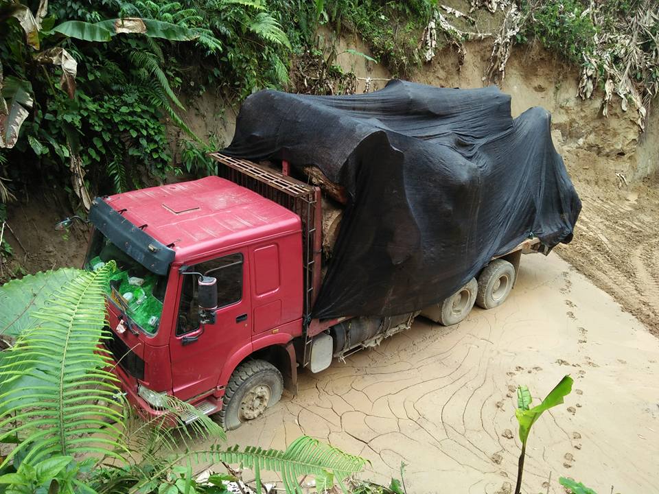 ကခ်င္ျပည္နယ္အတြင္း ဆန္ႏွင့္ဆီ လြတ္လပ္စြာသယ္ယူခြင့္ေပးရန္ေဒသခံလူငယ္မ်ားေတာင္းဆို