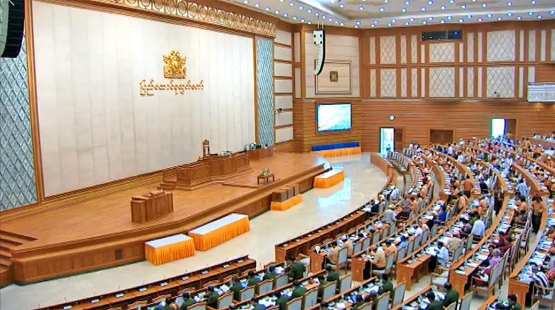 ေမာ္လၿမဳိင္၊ ဘားအံႏွင့္ ျမဝတီၿမဳိ႕ ဖြံ႔ၿဖိဳးေရးအတြက္ ေဒၚလာသန္း ၈၀ ေခ်းယူရန္ လႊတ္ေတာ္ အတည္ျပဳ