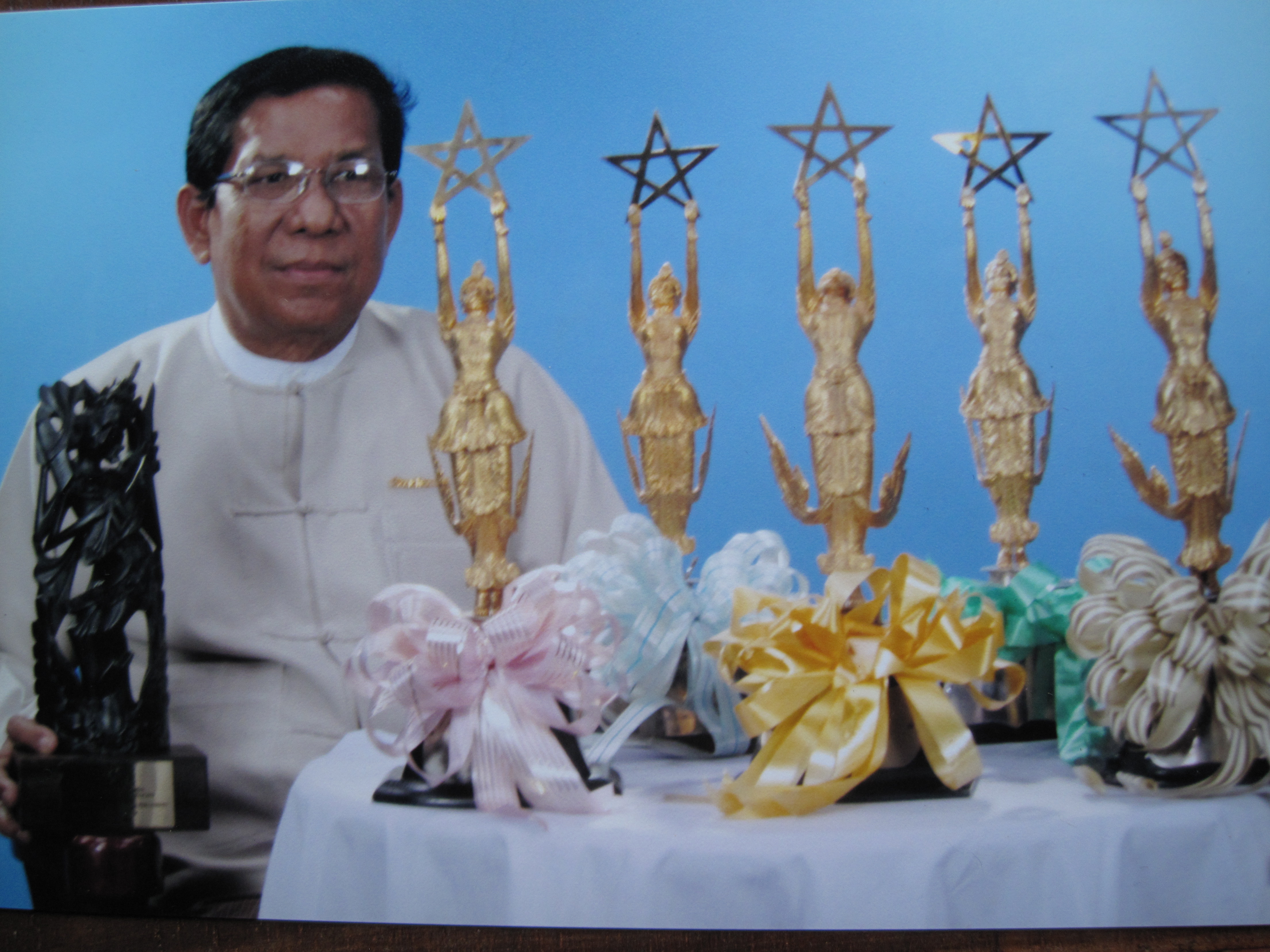 တခါကျမန္မာ့႐ုပ္ရွင္ အကယ္ဒမီပုံရိပ္မ်ား (ဓာတ္ပံု)