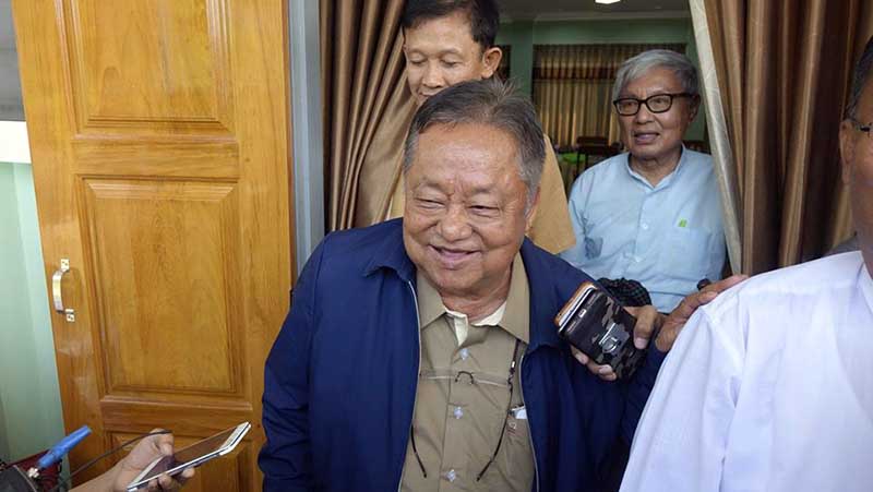 ႏုတ္ထြက္စာ တင္တာမွန္တယ္၊ ေဒၚစုက လက္မခံလို႔ ျပန္လာရတာ - ဦး၀င္းထိန္
