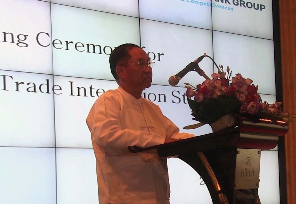 ယာယီသမၼတ ဦးျမင့္ေဆြ မိန္႔ခြန္းေျပာျခင္းမရွိ၊ မိန္႔ခြန္းအတုျဖစ္ေၾကာင္း ဦးေဇာ္ေဌးေျပာ
