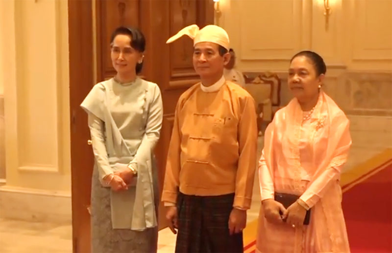 ႏိုင္ငံေတာ္သမၼတအိမ္ေတာ္တြင္ က်င္းပသည့္ သမၼတသစ္ႀကဳိဆုိပြဲ (႐ုပ္သံ)