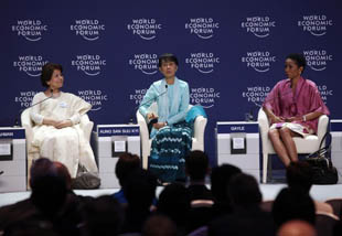 ကမၻာ့စီးပြားေရးဖိုရမ္ေနာက္ဆုံးေန့ ေဒၚစုရဲ့ ေဆာင္႐ြက္ခ်က္မ်ား