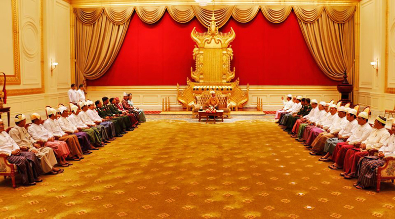 ႏိုင္ငံေတာ္သမၼတသစ္ ဦးဝင္းျမင့္ကို ႀကဳိဆုိပြဲ သမၼတအိမ္ေတာ္တြင္ က်င္းပ (သတင္းဓာတ္ပံု)