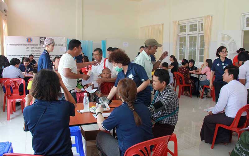 စင္ကာပူအထူးကုဆရာဝန္ႀကီးမ်ား ႁပြန္တန္ဆာၿမိဳ႕ သီတဂူစကၡဳဒါနေဆး႐ံုတြင္ အခမဲ့ကုသေပး