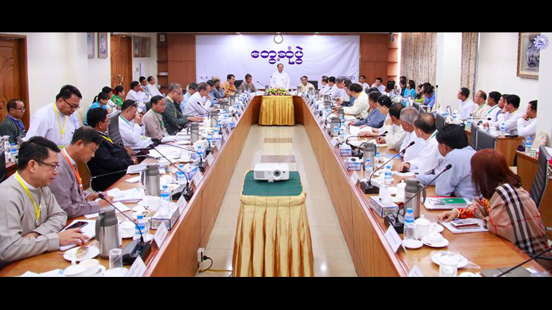 ျမန္မာသေဘၤာသားမ်ား အလုပ္ရွားပါးေန၊ အမ်ိဳးသမီးမ်ားကို သေဘၤာသားမွတ္ပံုတင္ ထုတ္ေပးရန္ ေတာင္းဆို