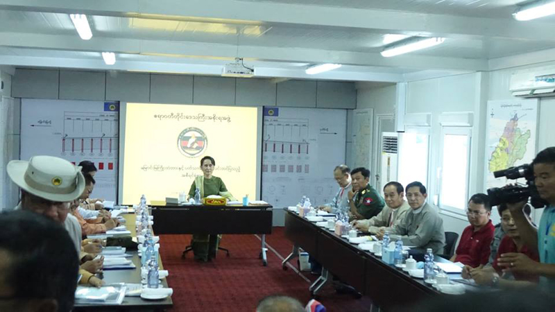တျပည္လံုး ၿငိမ္းခ်မ္းေရး စုေပါင္းအားျဖင့္ ဝိုင္းဝန္းလုပ္ေဆာင္ရန္ အတုိင္ပင္ခံပုဂၢိဳလ္ တိုက္တြန္း