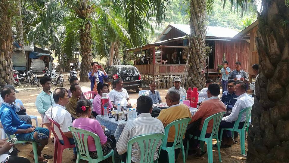 ေကာ့ေသာင္းတြင္ ေျမယာမဲ့မ်ားကို ယုဇနဆီအုန္းကုမၸဏီက ေျမေပးအပ္လႉဒါန္း