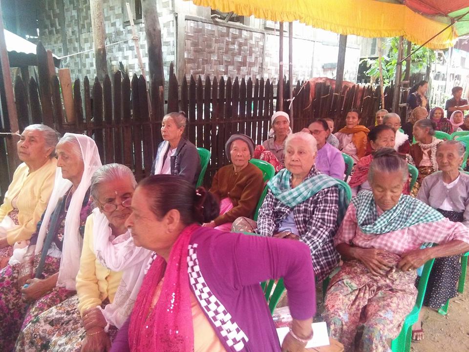 တမူးၿမိဳ႕က သက္ႀကီးပူေဇာ္ပြဲ (ဓာတ္ပုံ)