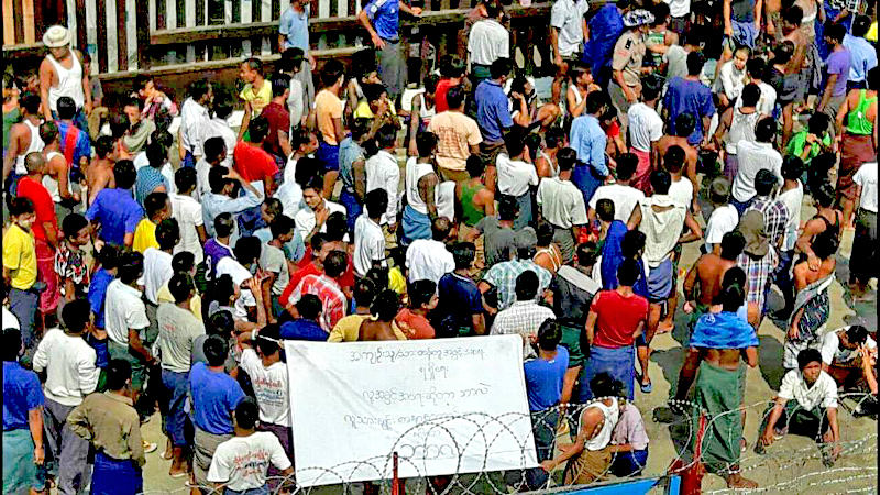 လြတ္ၿငိမ္းခြင့္ထဲမပါ၍ ရမည္းသင္းအက်ဥ္းသား ၁၀၀ ေက်ာ္ ဆႏၵထုတ္ေဖာ္