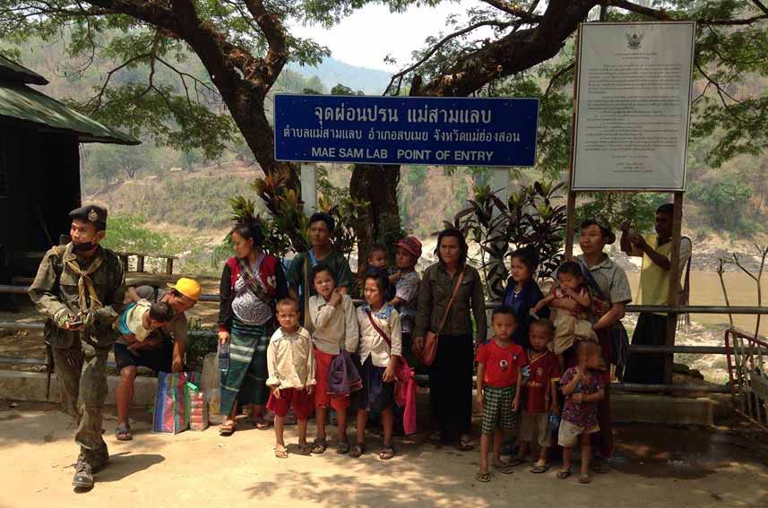 တုိက္ပြဲေၾကာင့္ ထြက္ေျပးလာသည့္ ကရင္ဒုကၡသည္မ်ားကို ထုိင္းအာဏာပုိင္ျပန္ပုိ႔