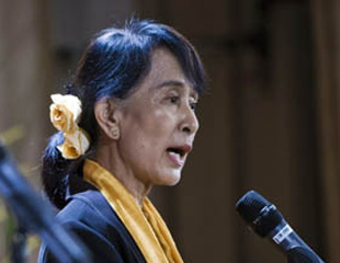 နိုင္ငံေရးအက်ဥ္းသားလြတ္ေျမာက္ေရး ေဒၚေအာင္ဆန္းစုၾကည္ ေတာင္းဆုိ