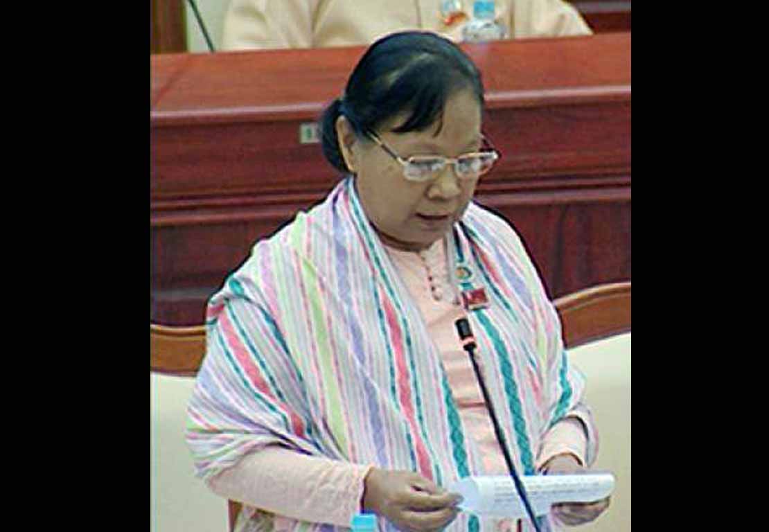 “က်မတို႔ကို အဆိုးျမင္ေနတာ” ေဒါက္တာေဒၚခင္ညိဳႏွင့္ ေမးျမန္းခ်က္
