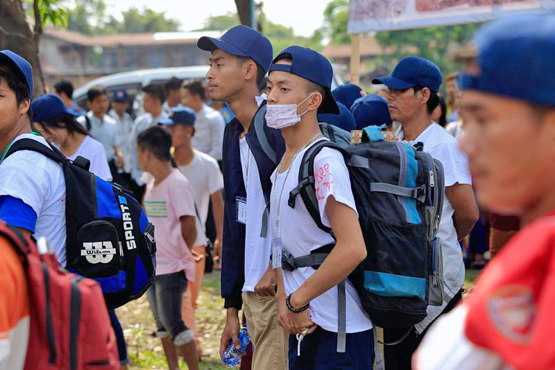 ပိတ္မိစစ္ေဘးေရွာင္မ်ားကုိ ကခ်င္ျပည္နယ္ ဝန္ႀကီးခ်ဳပ္ကိုယ္တိုင္ သြားေရာက္ကယ္ထုတ္မည္
