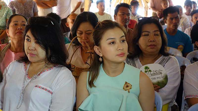 ထန္းႏွင့္၀ါးမွ လက္မႈအႏုပညာမ်ား ဖန္တီးတီထြင္ႏုိင္ေရး ကူညီမည္ဟု ၀တ္မႈန္ေရႊရည္ေျပာ