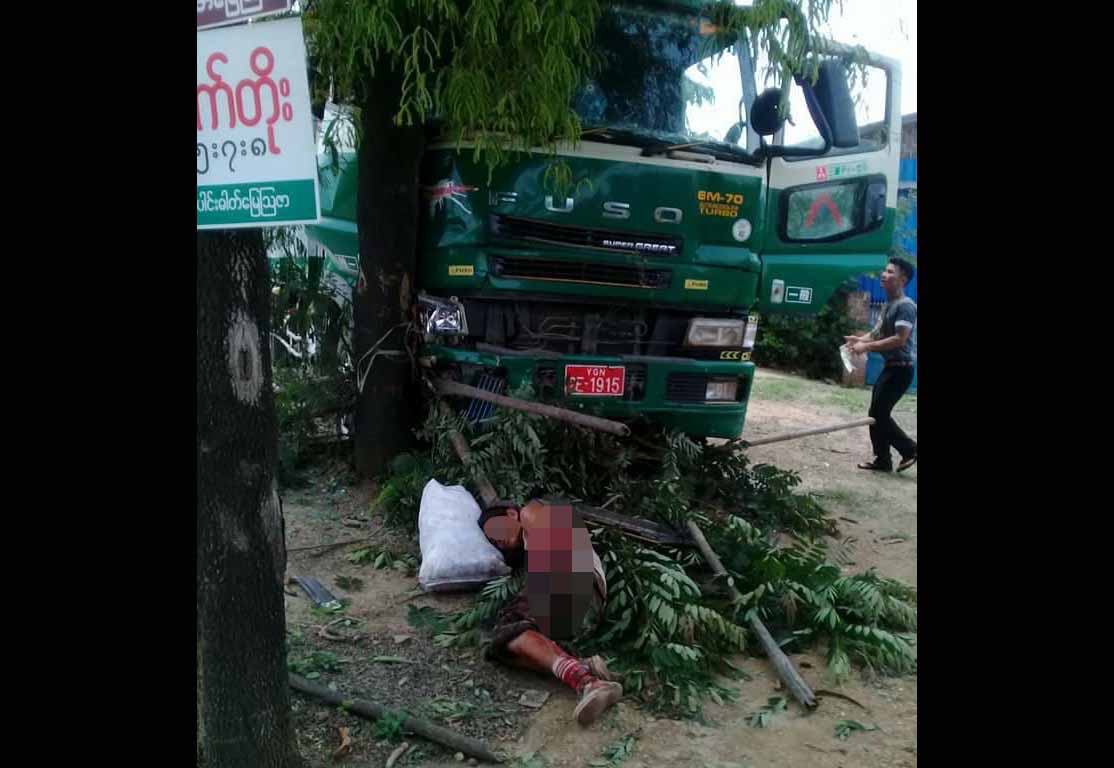 သီေပါတြင္ ႏြားတင္ကားေသနတ္ပစ္ခံရၿပီး ယာဥ္ေမာင္းေသဆံုး၊ ၂ ဦးဒဏ္ရာရ