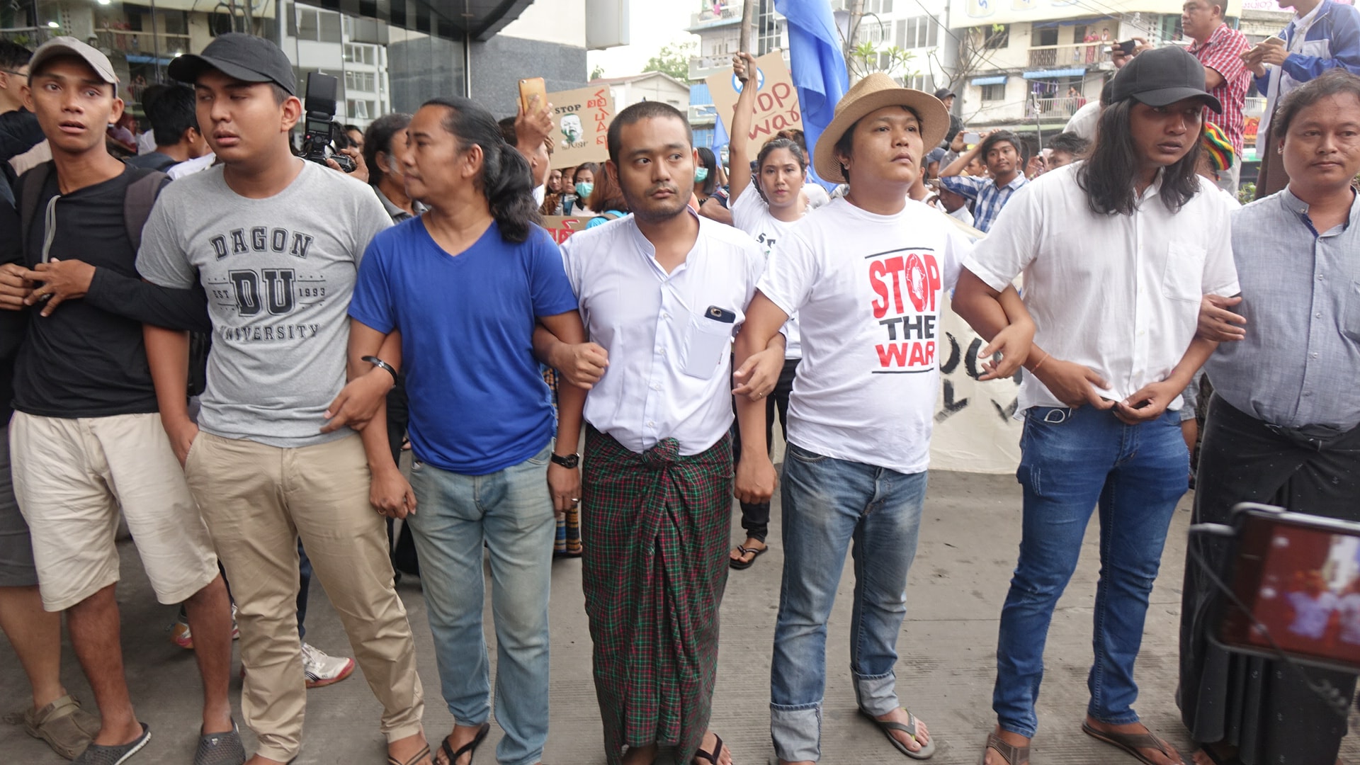ၿငိမ္းခ်မ္းေရးအတြက္ဆႏၵျပမႈျဖင့္ တရားစြဲခံရသည့္အမႈေပါင္း တလအတြင္း ၁၃ မႈရွိၿပီ