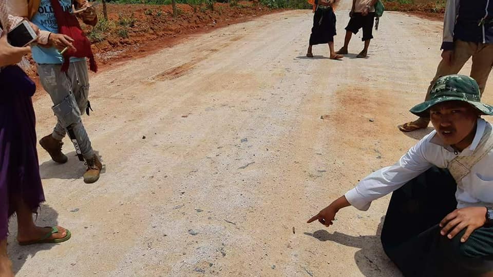 ​ေျမယာျပႆနာ​ေၾကာင့္ မတ္က်န္းျပ​​ည္​သူ႔စစ္အဖြဲ႔က​ ေတာင္​သူကိုေသနတ္​ျဖင့္ပစ္​ခတ္​