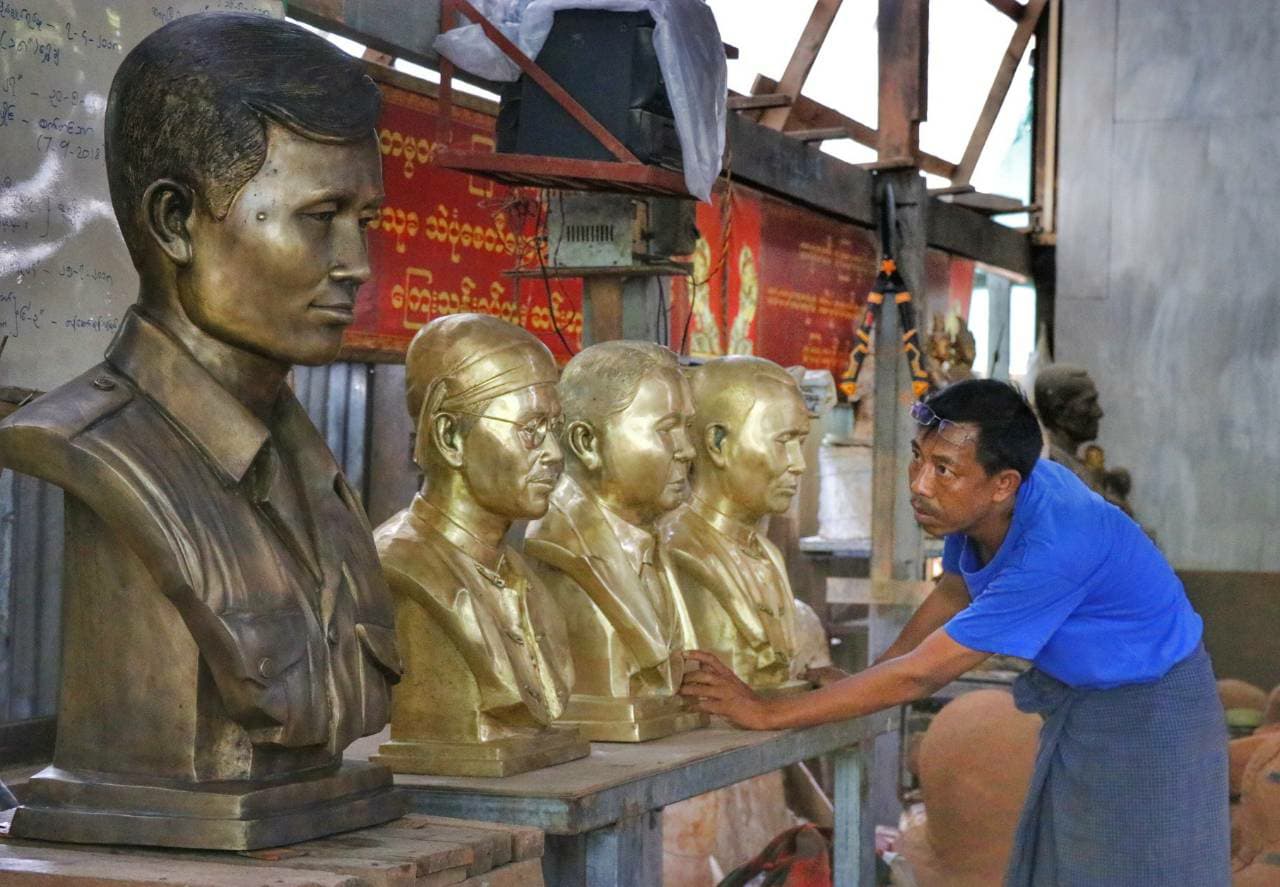 စကုၿမိဳ႕တြင္ အာဇာနည္ ၉ ဦး ေၾကးသြန္းပံုတူ႐ုပ္တုမ်ား စိုက္ထူမည္