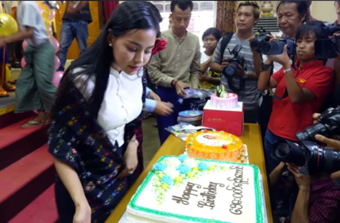 မေအးေသာင္း၏ ၃၄ ႏွစ္ျပည့္ေမြးေန႔ ရန္ကုန္ စိန္ေမရီဘုရားေက်ာင္းတြင္ က်င္းပ