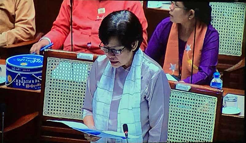 မ်ဥ္း၀ါၾကား ယာဥ္မရပ္ရစည္းကမ္း ယာဥ္ေမာင္းမ်ား မသိေသးဟု ဝန္ႀကီး ေျပာ