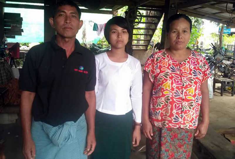 “စာက်က္ခ်ိန္မွာ စိတ္ကို လြတ္လြတ္လပ္လပ္ထားၿပီး စာက်က္တယ္” ေစာမြန္ေထြး