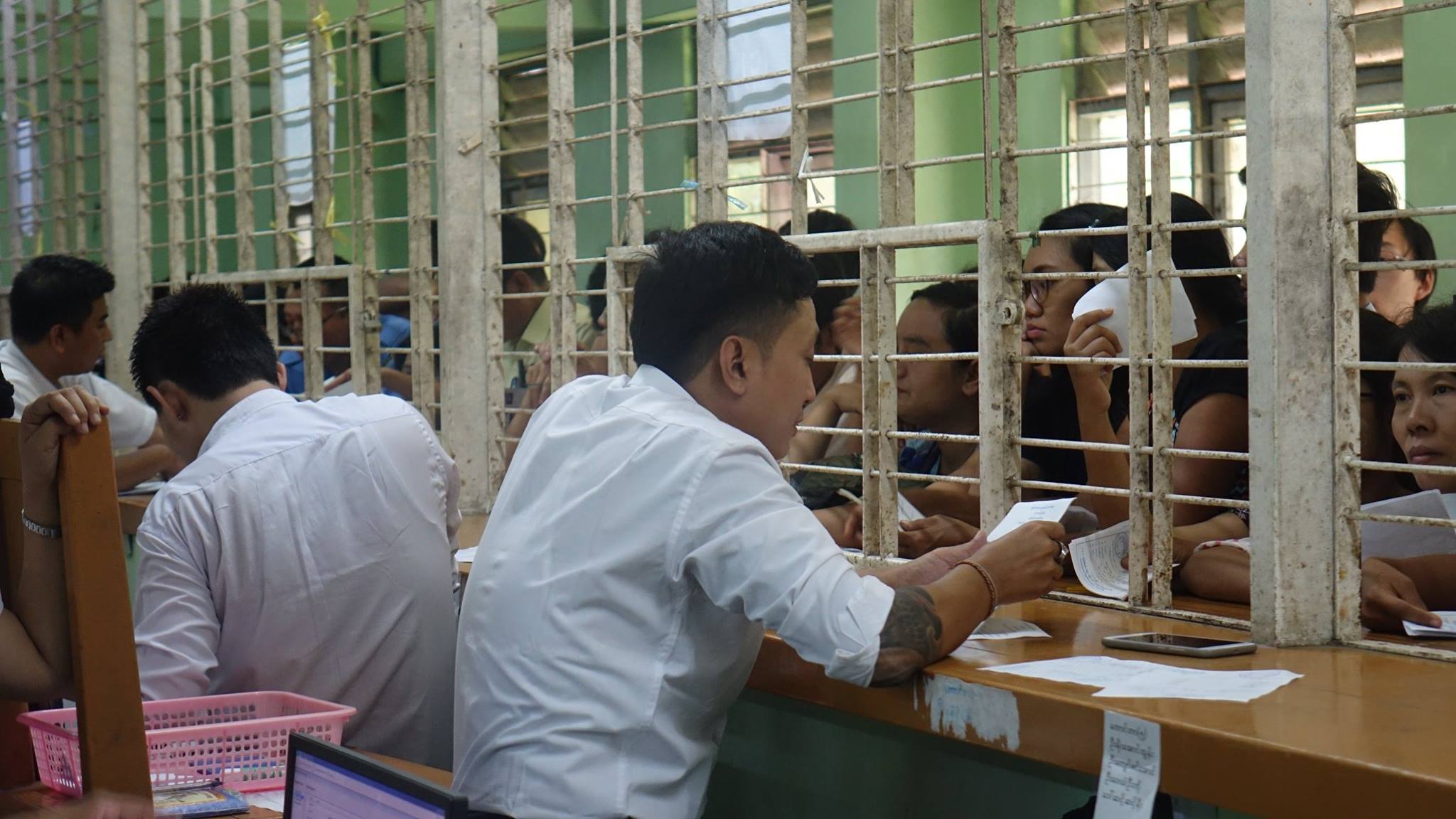 မိုဘိုင္းစနစ္ျဖင့္ တကၠသိုလ္၀င္စာေမးပြဲ အမွတ္စာရင္းမ်ား နယ္လွည့္ထုတ္ေပးမည္