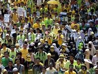 နုိင္ငံျခားေရာက္ မေလးမ်ား စာတိုက္မွ မဲေပးခြင့္ ၾကန့္ၾကာမည္ကို စိုး႐ြံ့