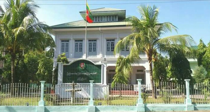 ေငြေၾကးအလြဲသံုးစားျပဳခဲ့သည့္ အတြင္းေရးမႉးေဟာင္းေၾကာင့္ ျပည္ခုိင္ၿဖိဳးပါတီ ပံုရိပ္ထိခိုက္ဟု ဆုိ
