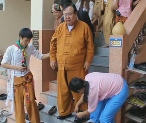 ႐ွမ္း​ေခါင္း​ေဆာင္ ခြန္ထြန္း​ဦး​ က်န္း​မာ​ေရး​ကုသျပီး​ ရန္ကုန္ျပန္​ေရာက္