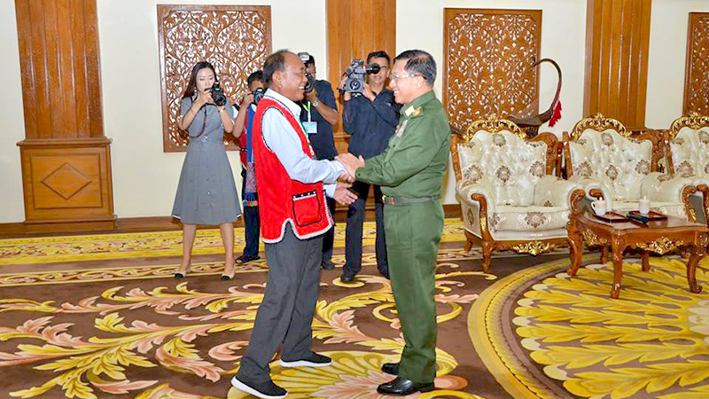ကုိးကန္႔၊ တအာင္းႏွင့္ ရခုိင္တပ္ဖြဲ႔ကို ၿငိမ္းခ်မ္းေရးျဖစ္စဥ္တြင္ ပါဝင္ခြင့္ေပးရန္ ‘ဝ’တုိက္တြန္း