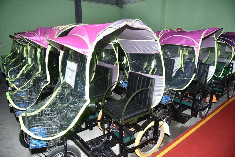 ဒဏ္ရာရ စစ္သည္အရာရွိမ်ားအတြက္  E-Bike ေမာ္တာသုံးဘီး၀ွီးခ်ဲမ်ား ေပးအပ္