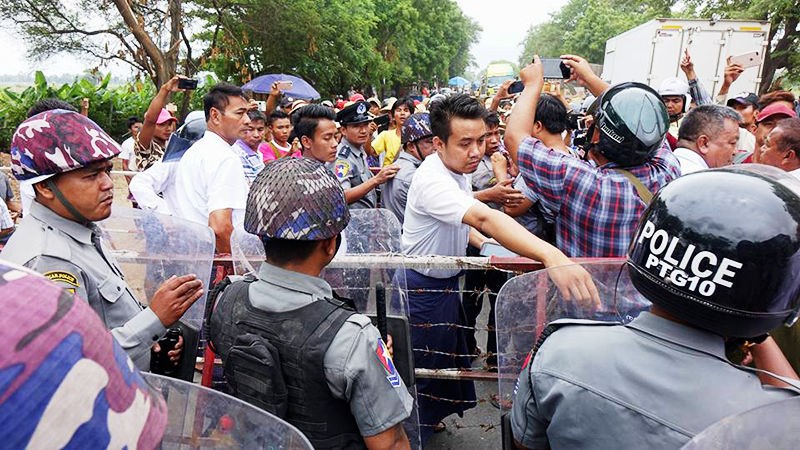ေနျပည္ေတာ္ထိ ခ်ီတက္ဆႏၵျပရန္ ႀကိဳးပမ္းသည့္ ေတာင္သူမ်ား တားဆီးခံရ