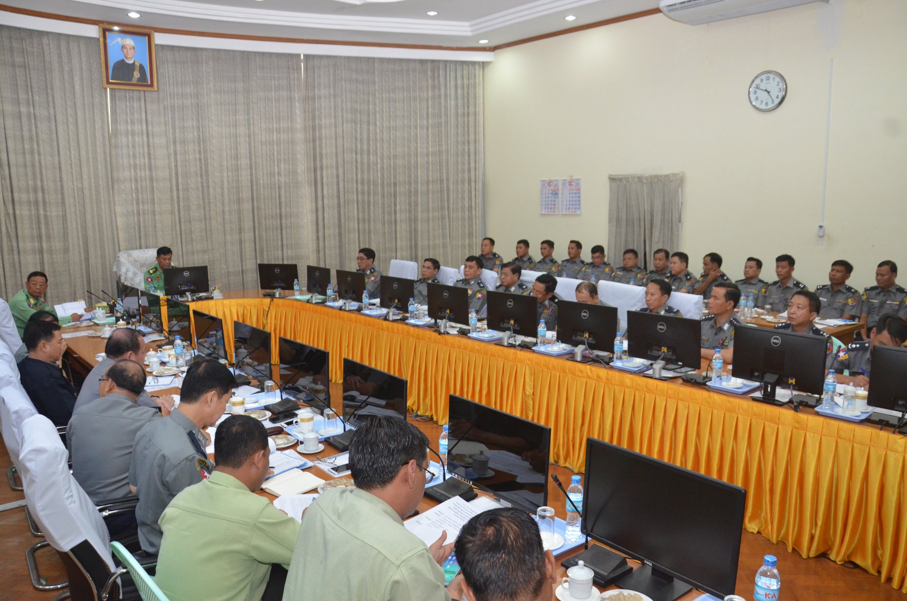 မူးယစ္ေဆးဝါးတားဆီးႏွိမ္နင္းေရးရဲတပ္ဖြဲ႔  အလုပ္ျဖင့္သက္ေသျပရန္ တိုက္တြန္း