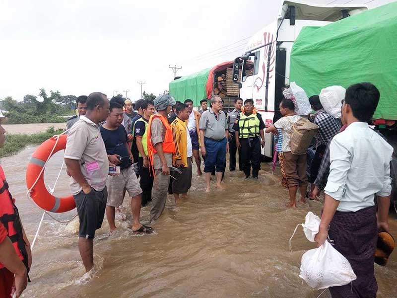 ဘီလင္းၿမိဳ႕ေရႀကီး၍ လူ ၁ဝဝဝဝ ခန္႔ ေရေဘးဒုကၡေရာက္၊ လယ္ဧက ၁ဝဝဝ ေက်ာ္ နစ္ျမဳပ္